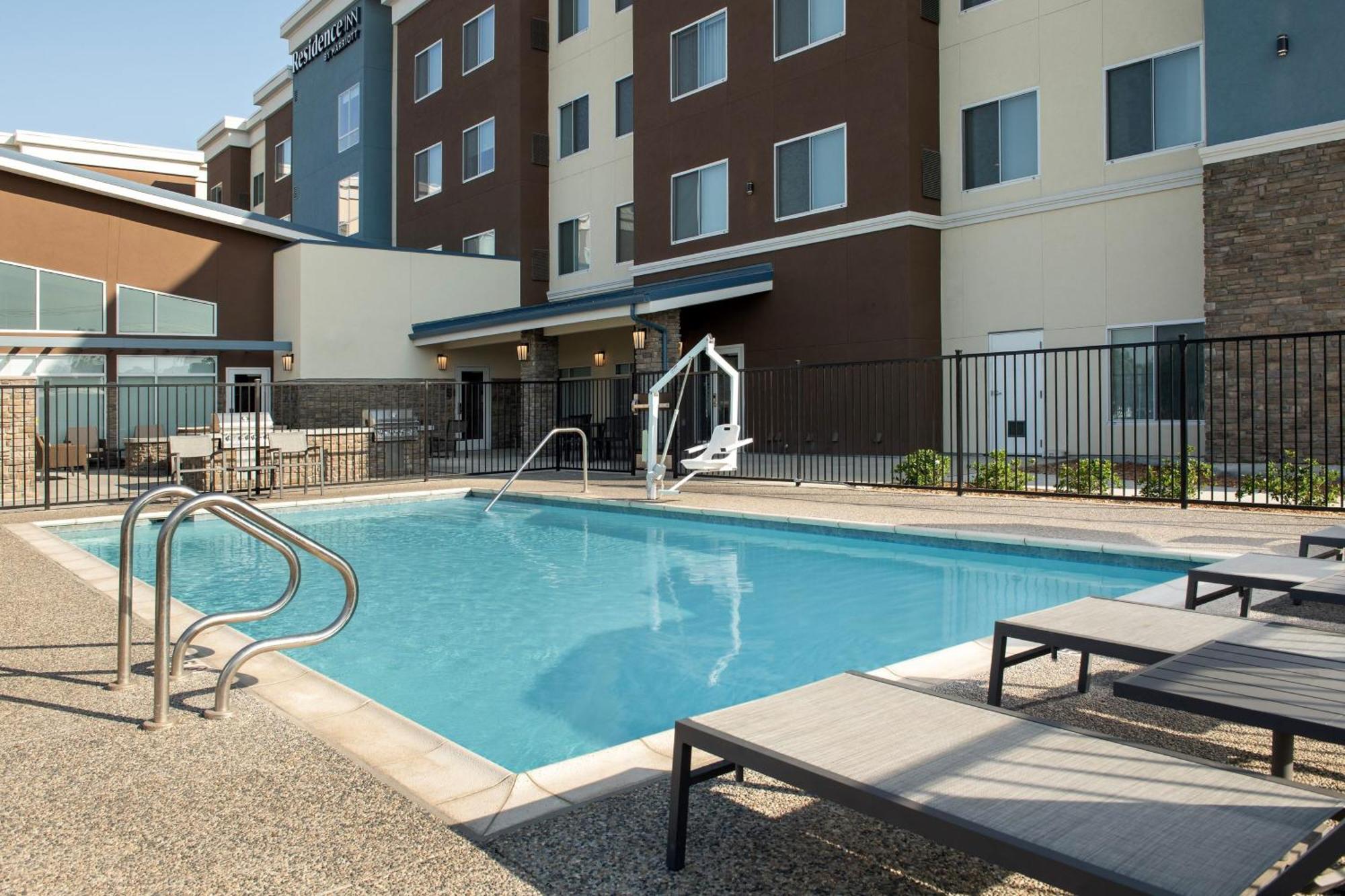 Residence Inn By Marriott Fresno Clovis Exterior photo